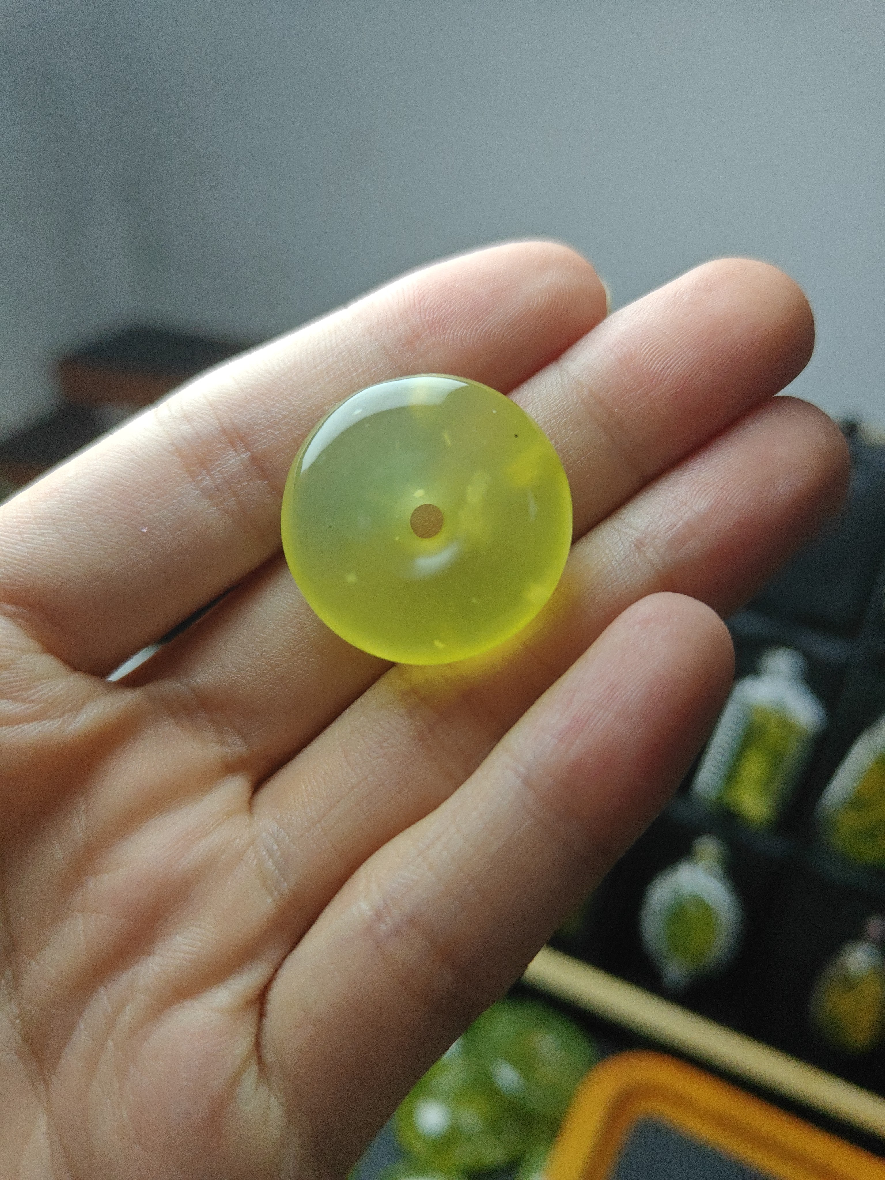 岫玉纯天然玉石平安扣