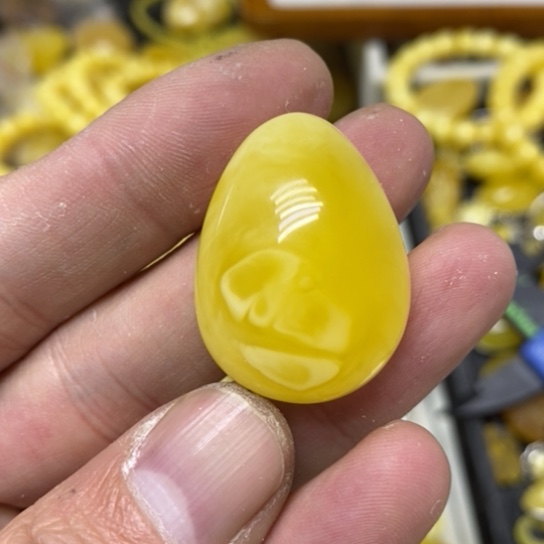 蜜蜡裸石未镶嵌吊坠