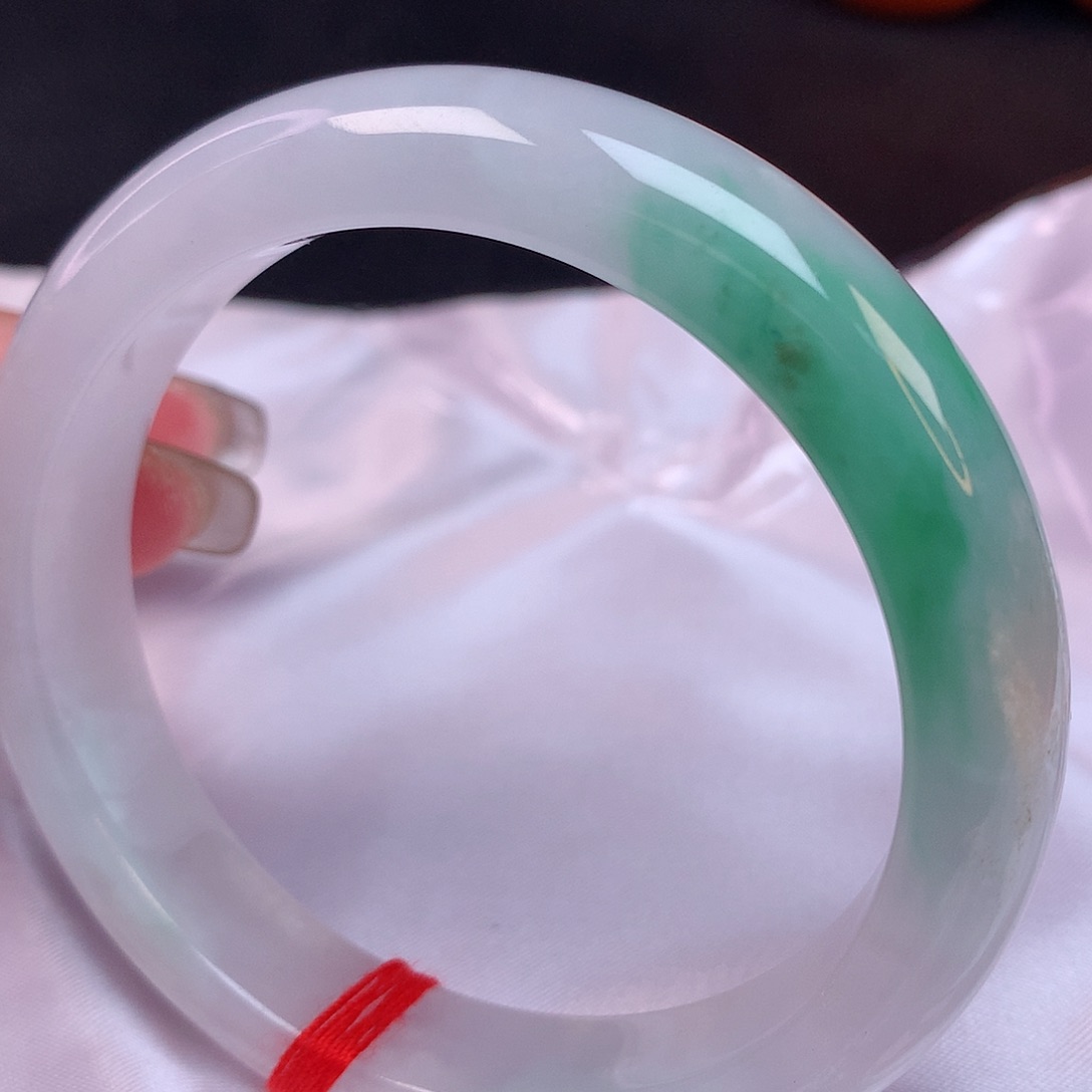 翡翠手镯未镶嵌57 翡翠手镯