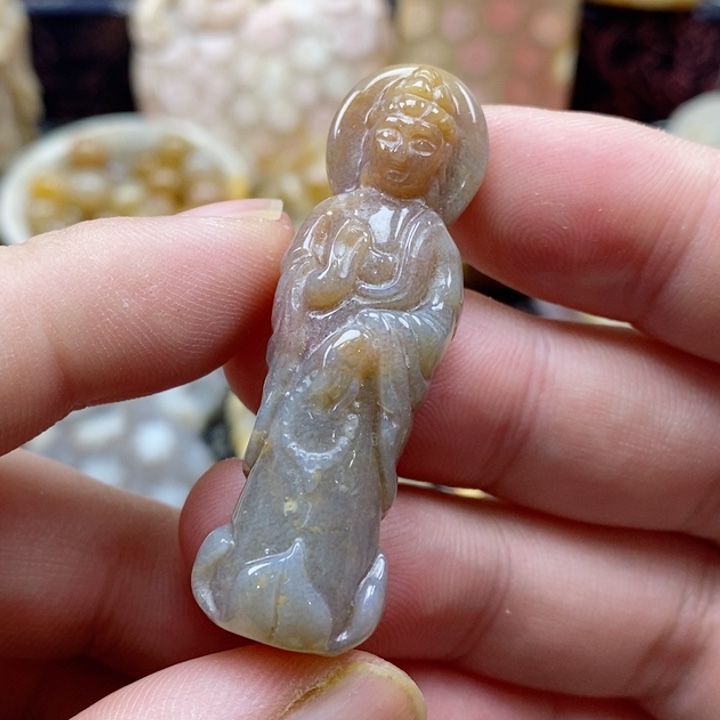 硅化珊瑚（珊瑚玉）颈饰未镶嵌