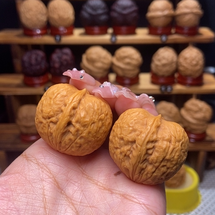 文玩核桃吊坠金印1
