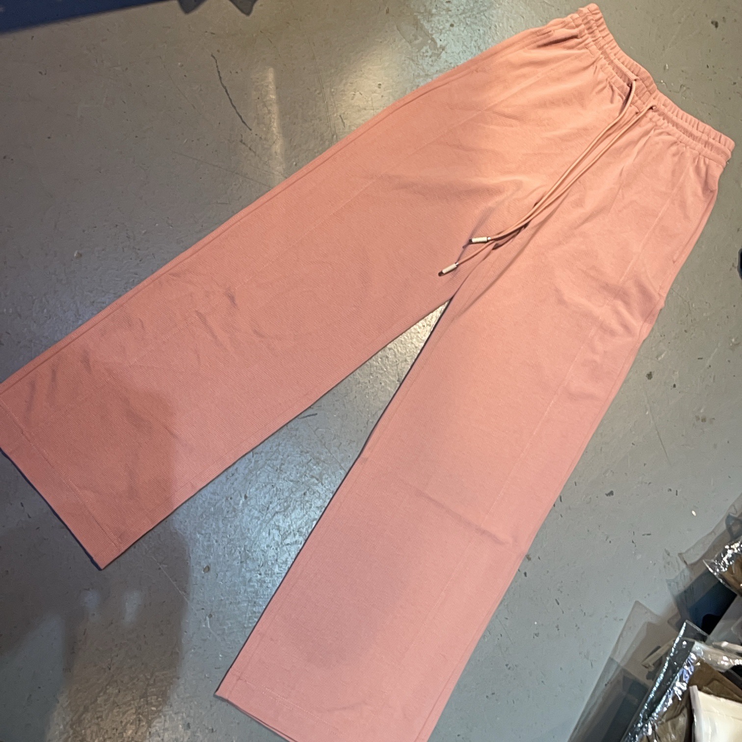 圆带子粉色夏季直筒休闲裤-果梓013