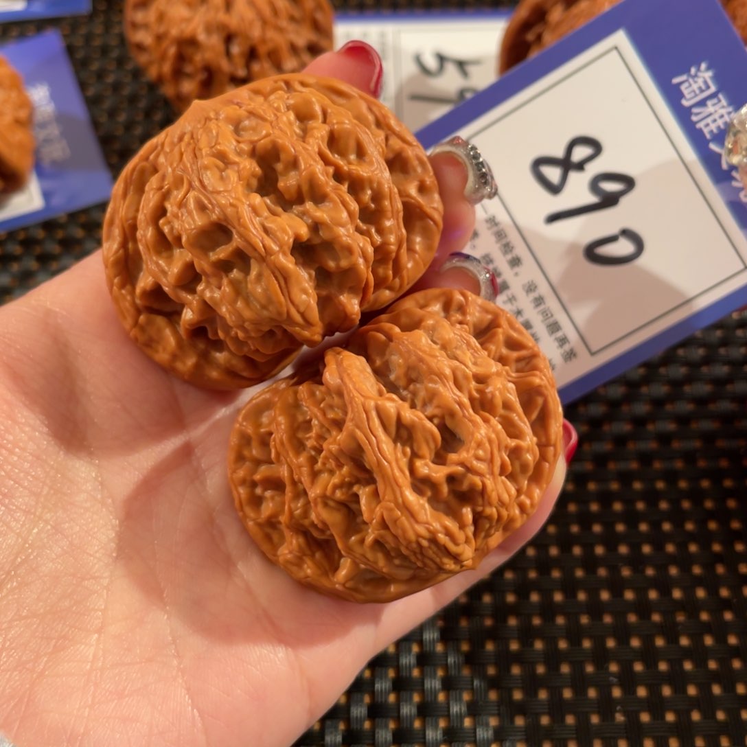 文玩核桃把件890号47尺虎头