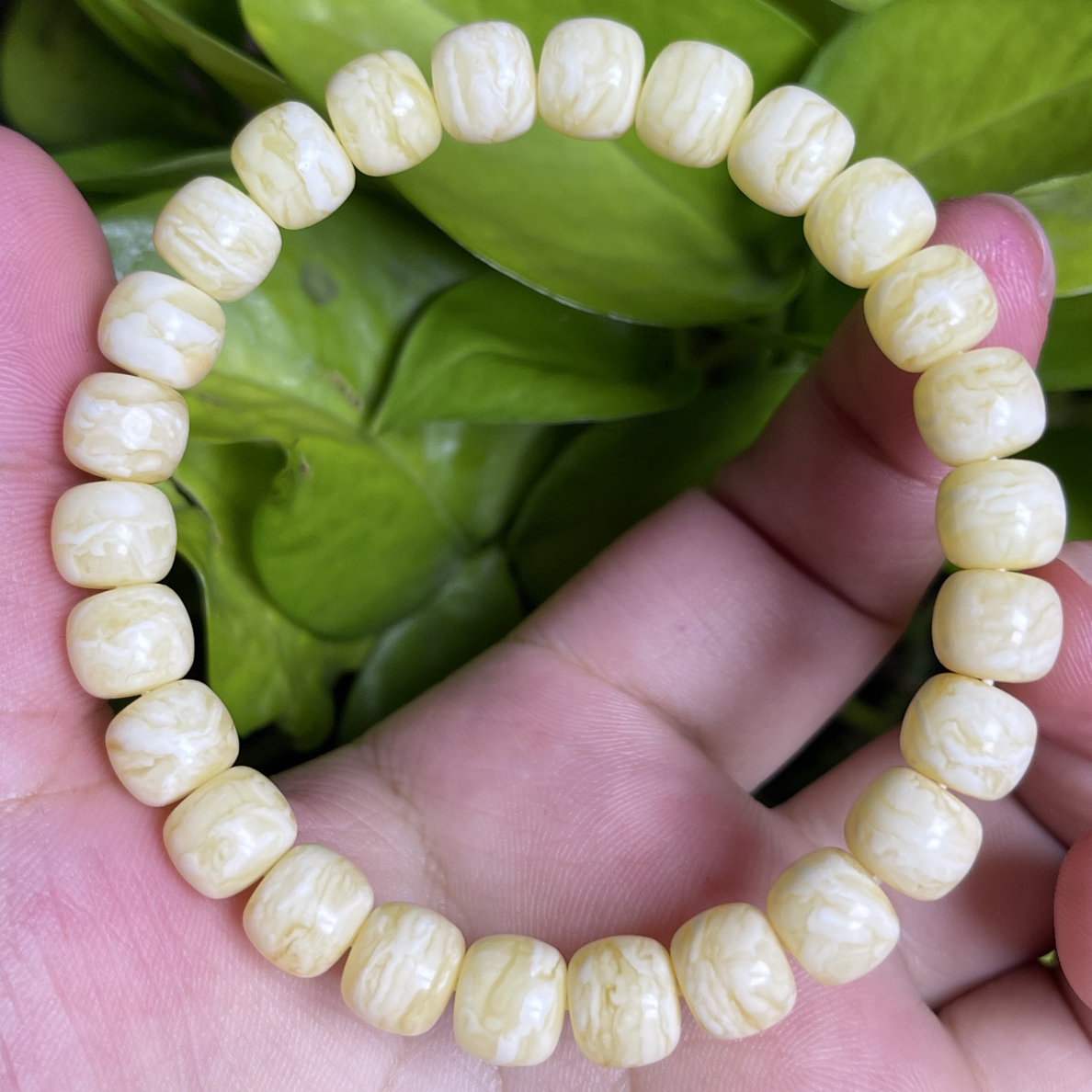 8+蜜蜡虎皮纹老型手串