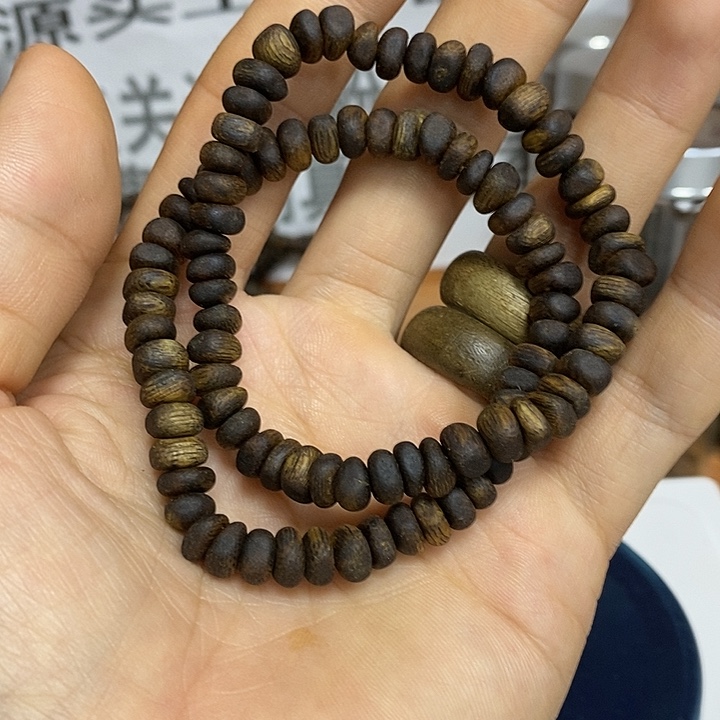 沉香碎屑沉香绿奇楠随形碎银子07号