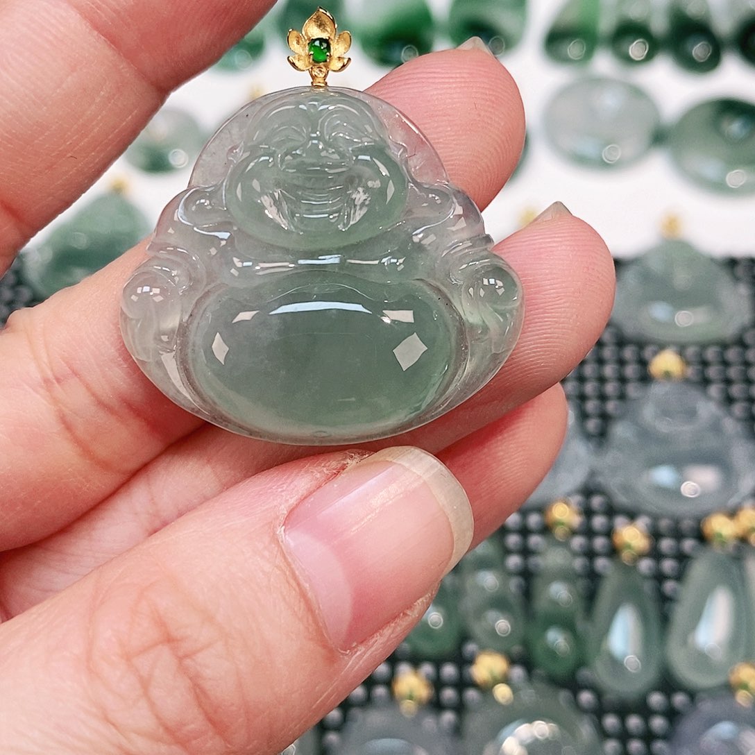 翡翠颈饰18K金镶嵌吊坠