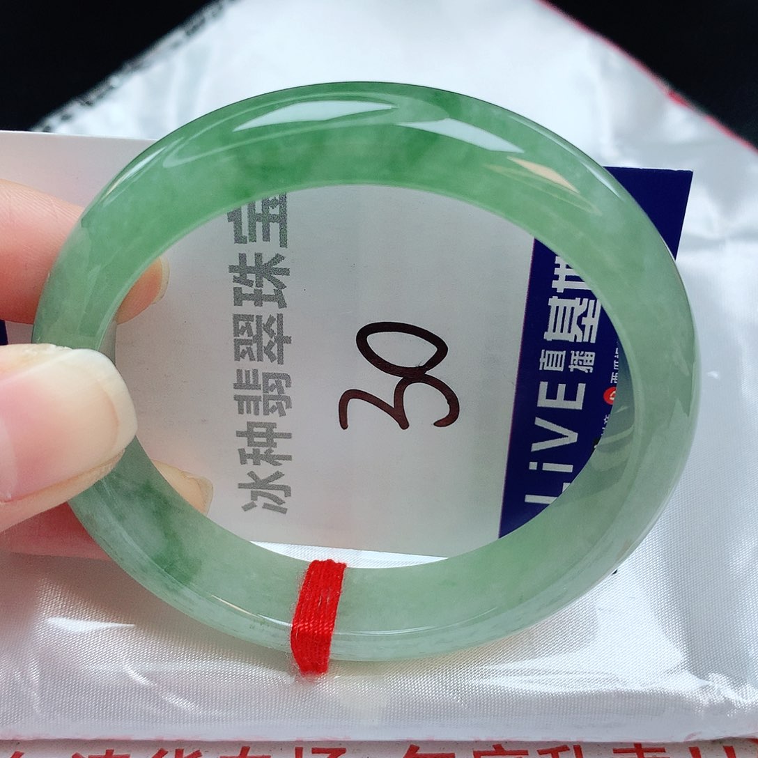 翡翠手镯未镶嵌缅甸天然A货翡翠手镯