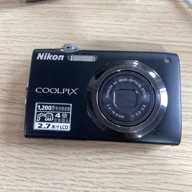 95新 Nikon/尼康 s30001200万像素奶油肌平价学生党no退换