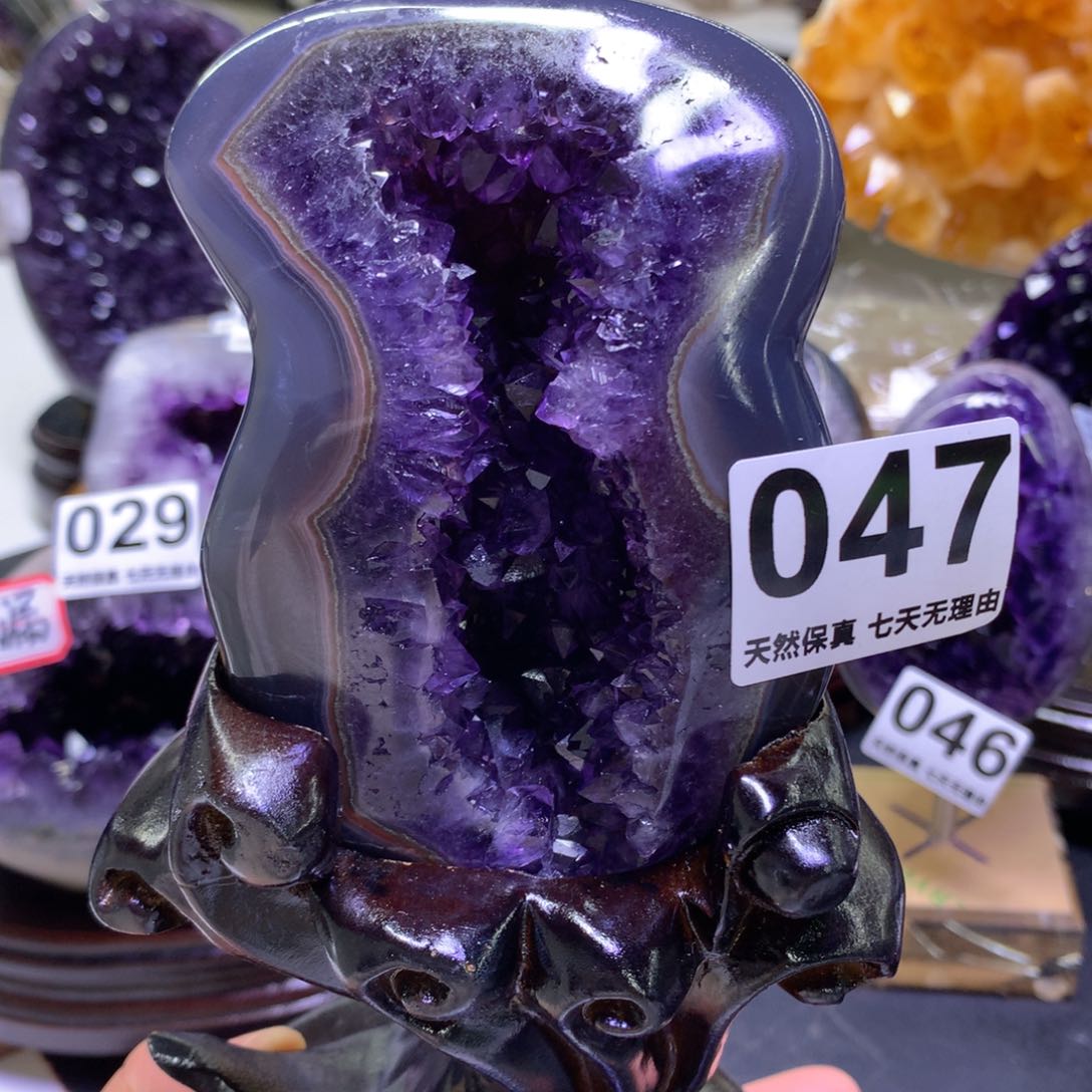 水晶摆件未镶嵌m