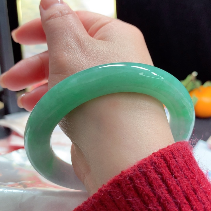 翡翠手镯（圆镯）未镶嵌半山水73