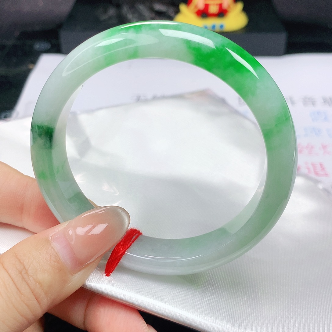 未镶嵌手镯翡翠正