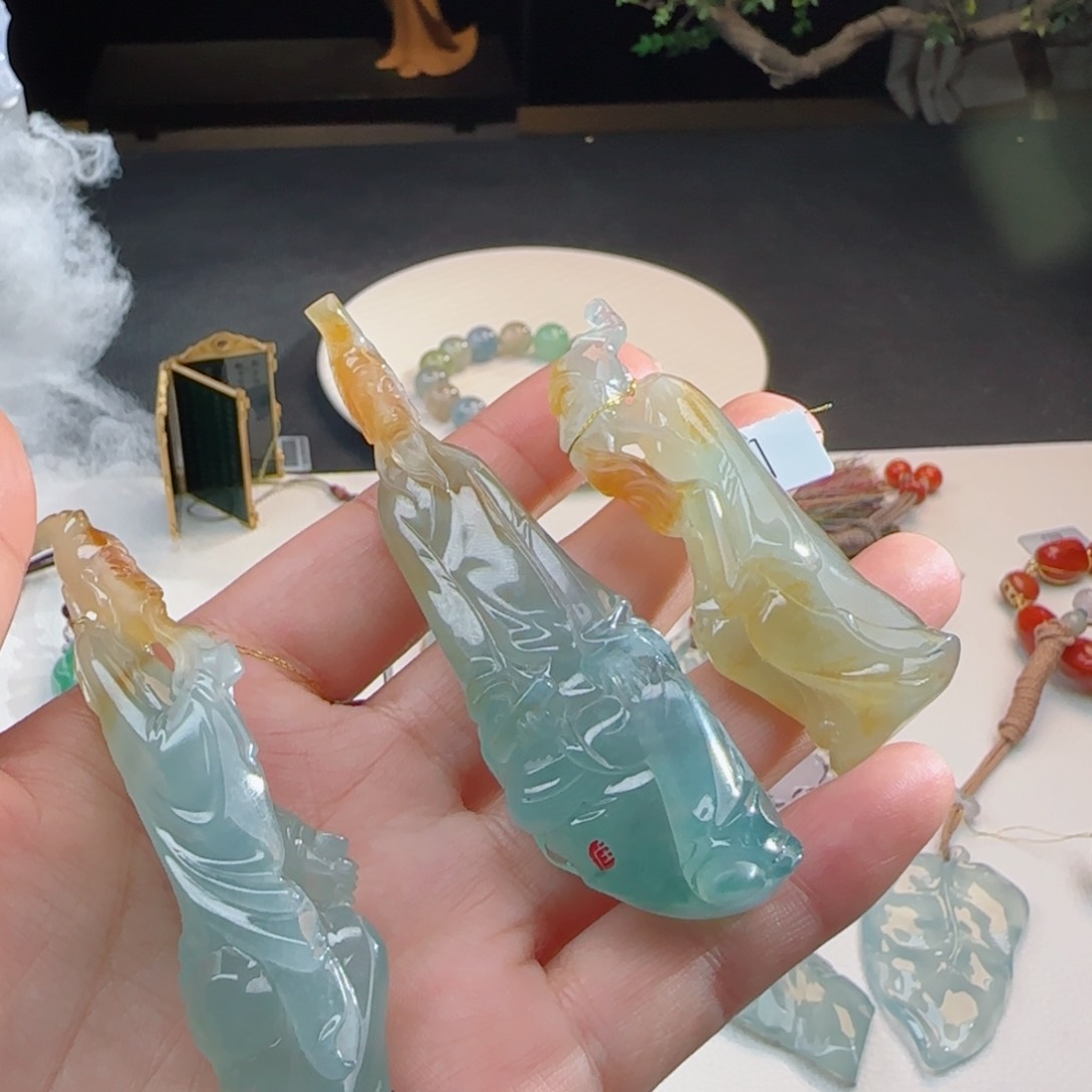 【闪购商品】翡翠耳饰未镶嵌用****5橦定金