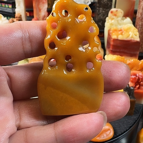寿山石黃色汶洋石
