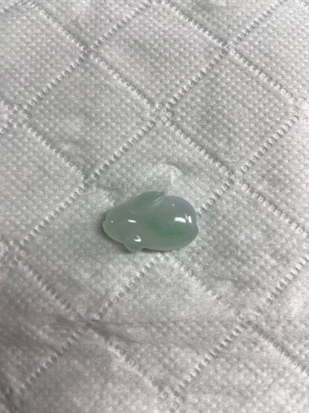 玉如军意翡翠珠宝