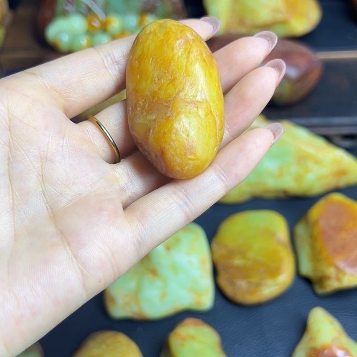 未镶嵌手链和田玉好**赏
