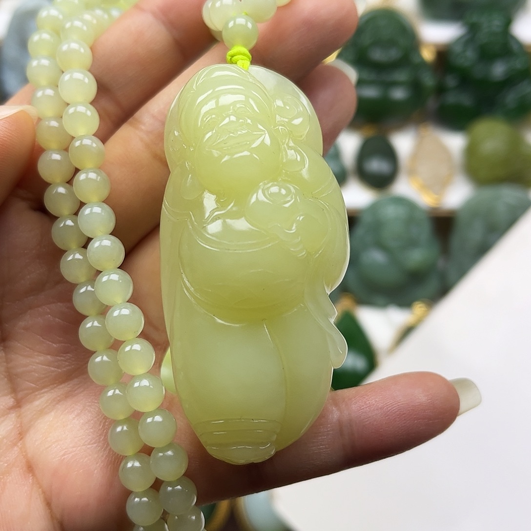 和田玉未镶嵌颈饰