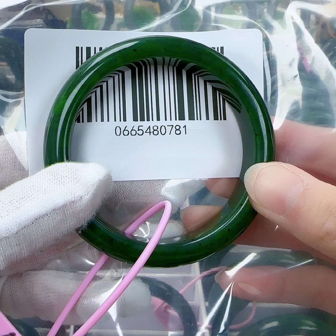 和田玉（碧玉）手镯未镶嵌玩*电5657