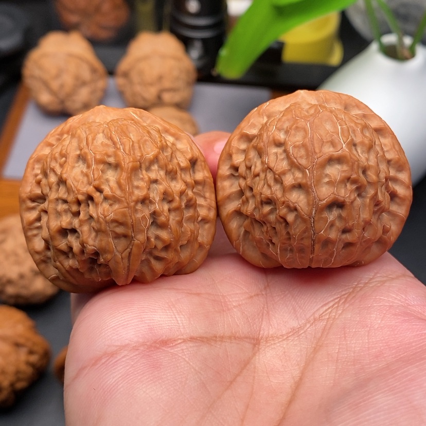 【闪购商品】文玩核桃把件金麒麟全品40