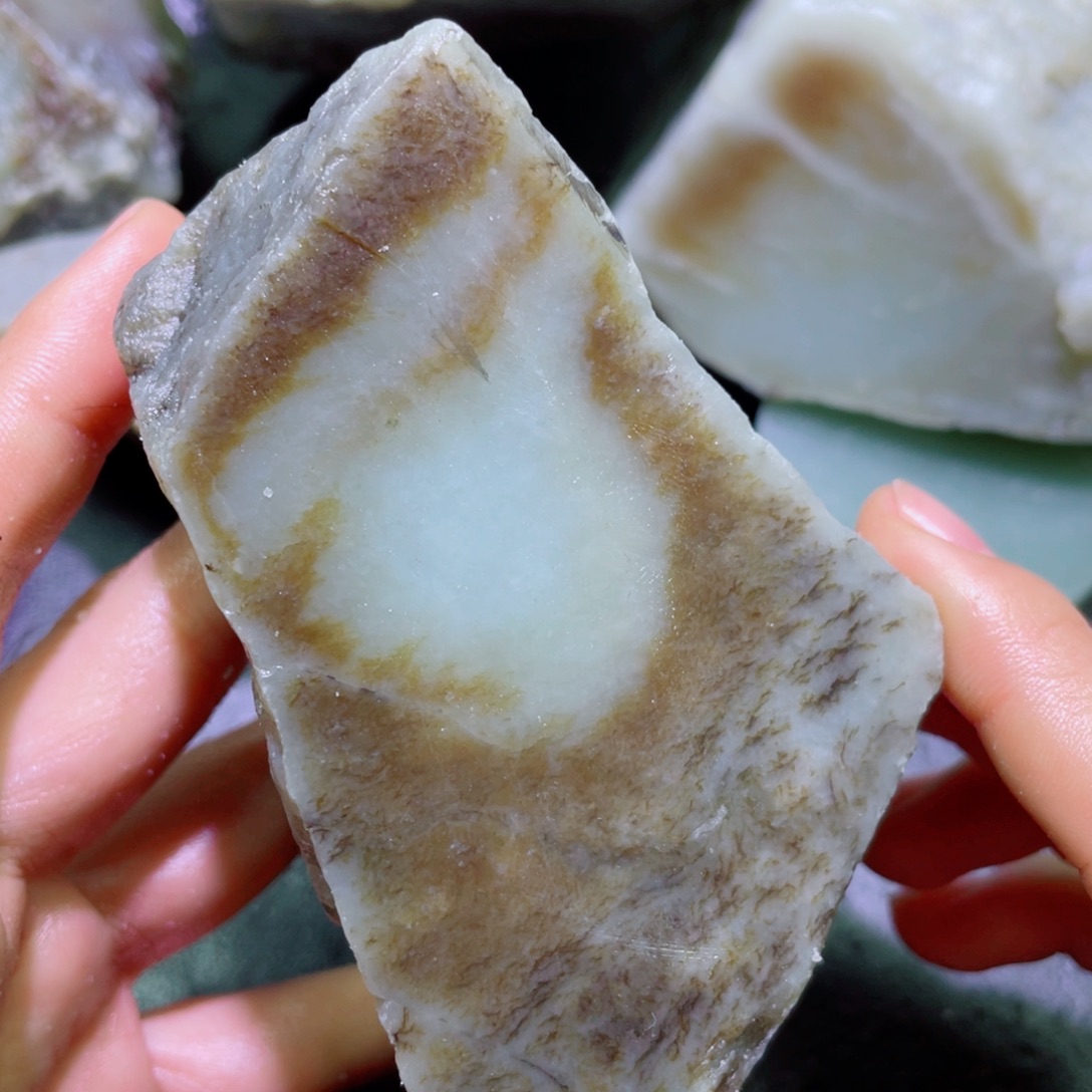 和田玉未镶嵌珠宝半成品