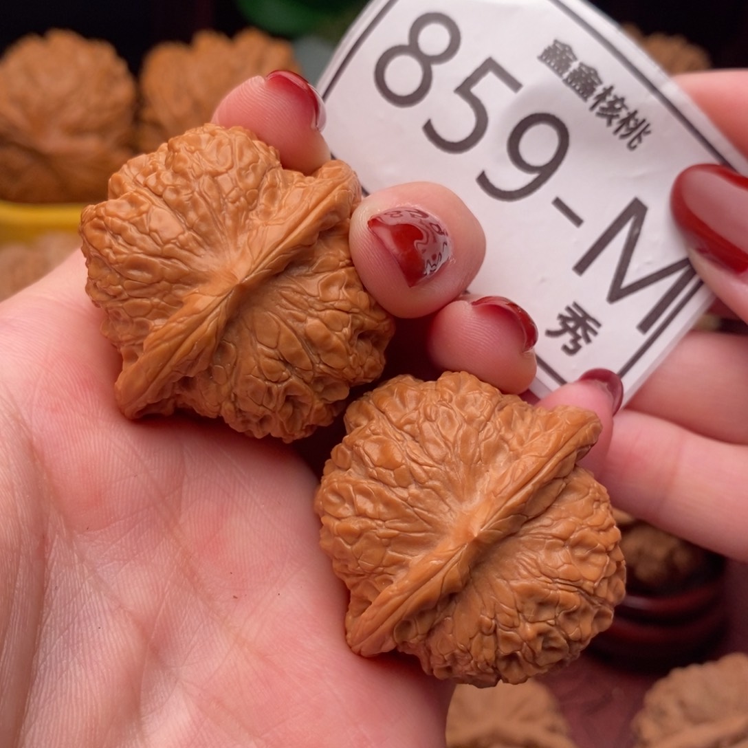 文玩核桃把件血麒麟39