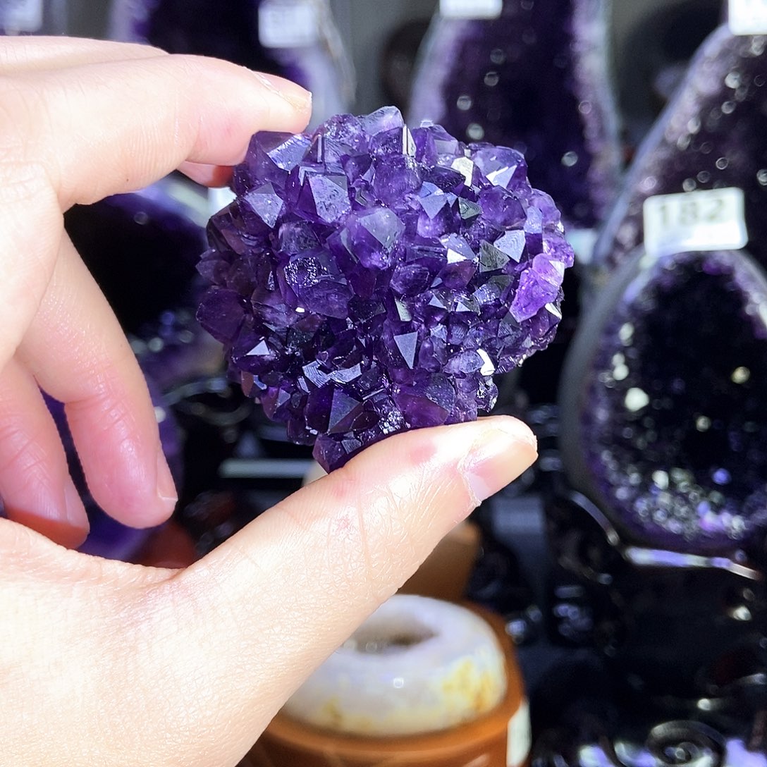 未镶嵌大型摆件（非配饰）紫晶