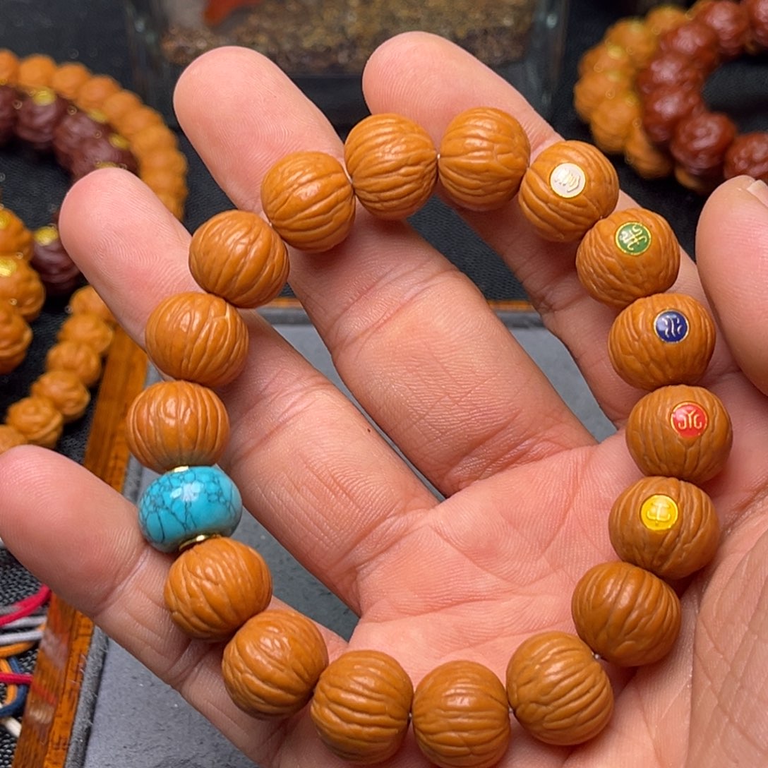 猴头核桃吊坠土豪