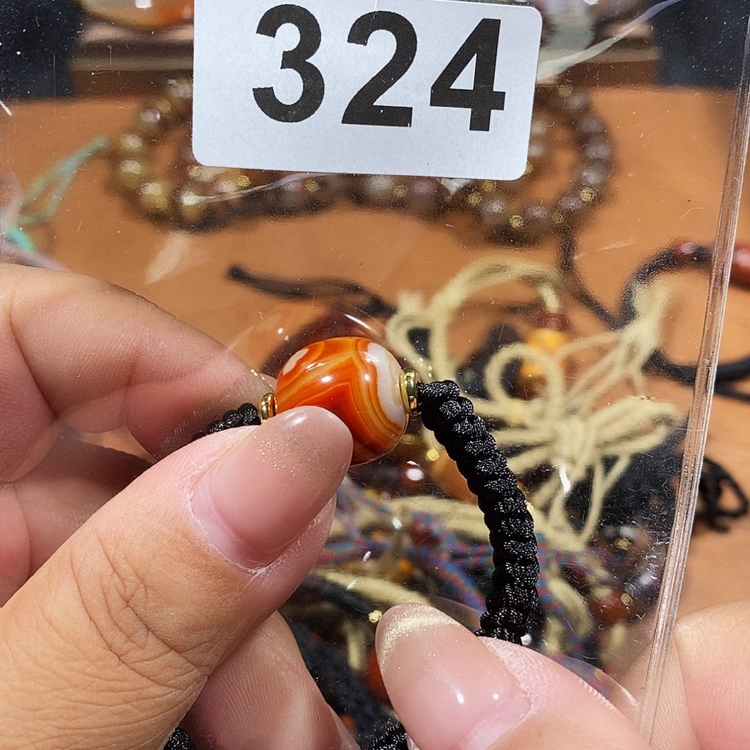 未镶嵌颈饰玛瑙/玉髓