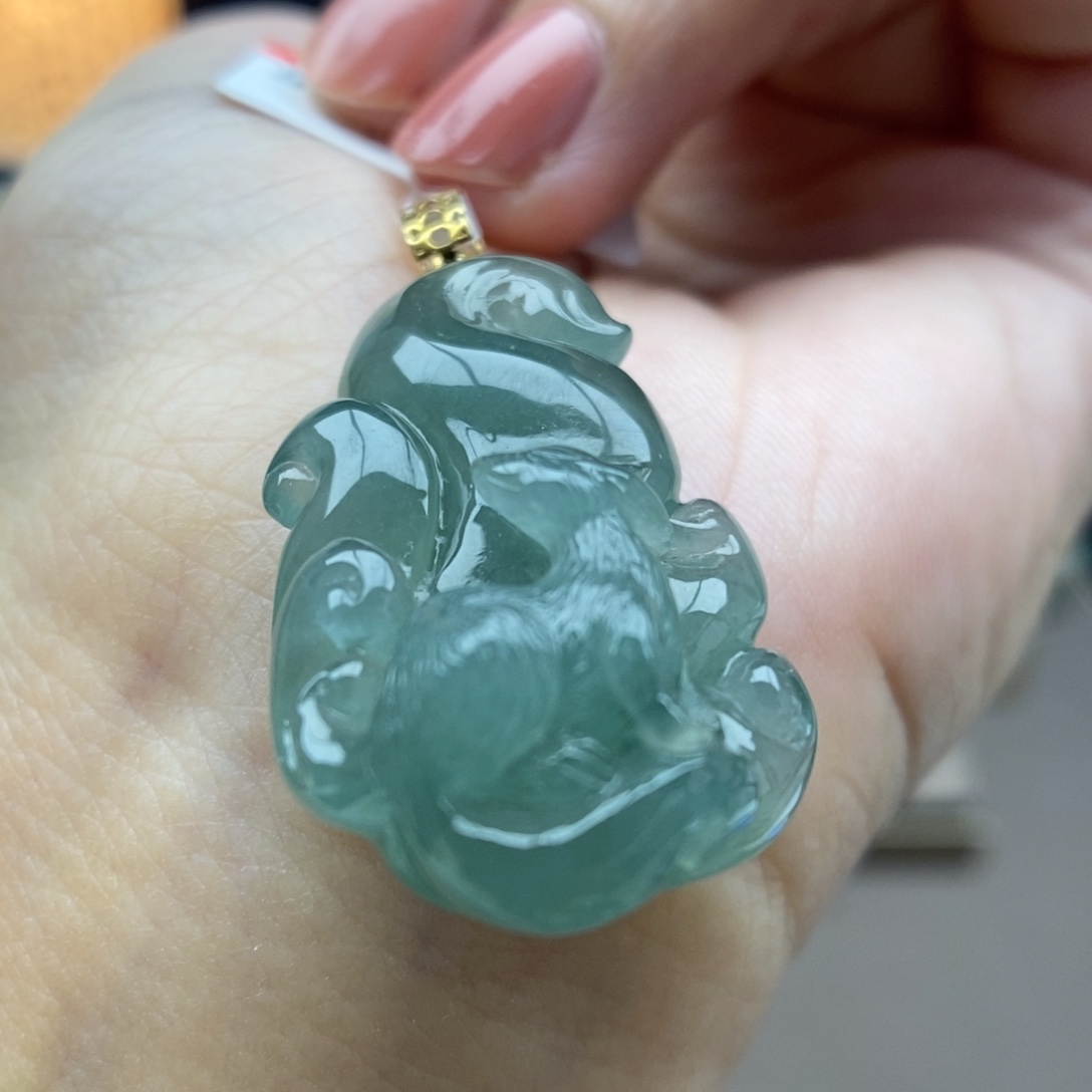 翡翠18K金镶嵌颈饰吊坠55