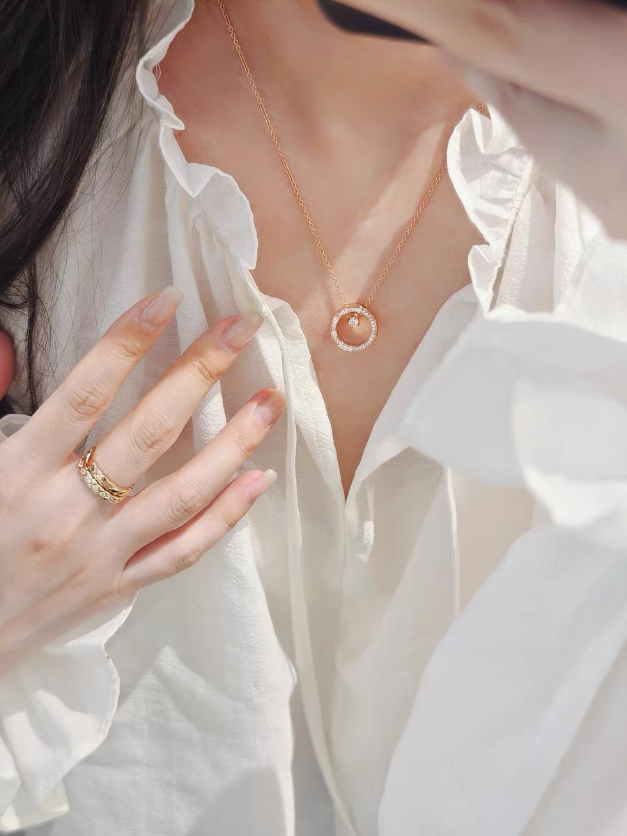 钛钢项链 菱格圆形跳动的心项链  8459