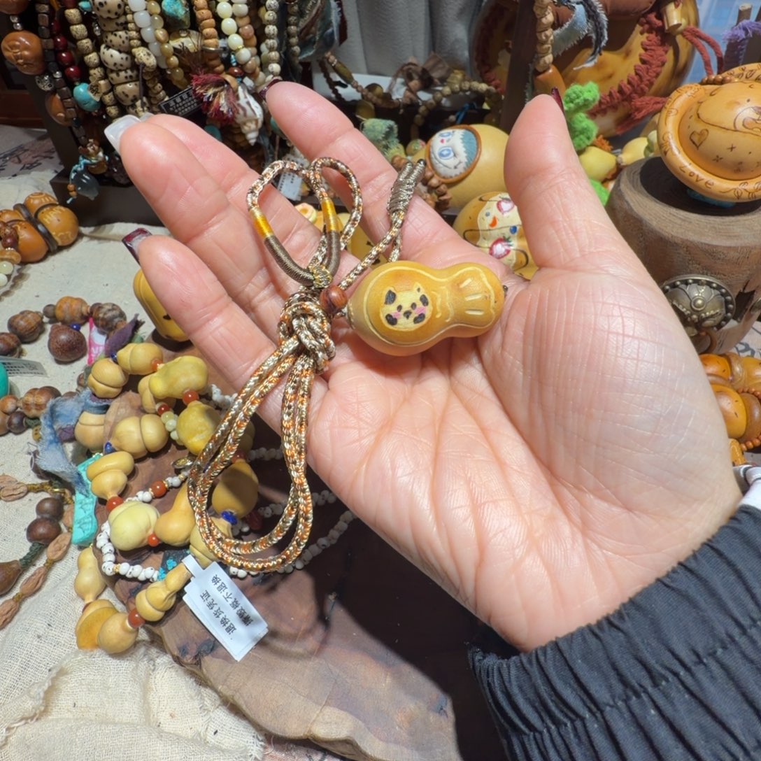 啊啊啊啊啊葫芦项链福利