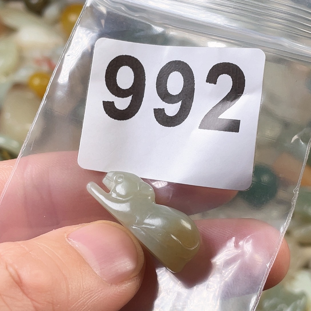 和田玉（糖玉）颈饰未镶嵌