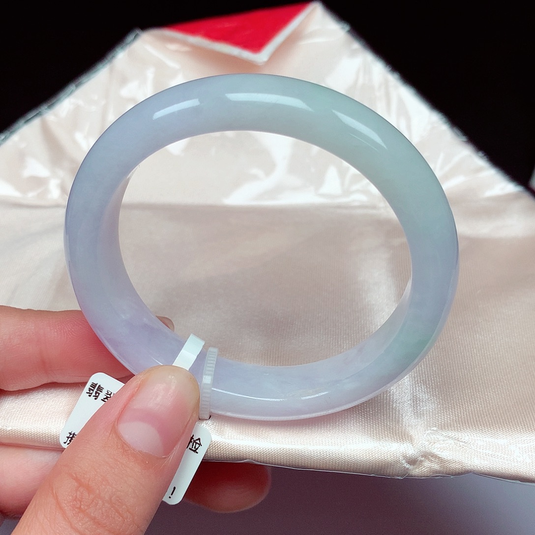 翡翠未镶嵌手镯（贵妃镯）贵妃52