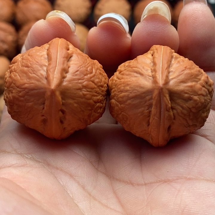 核桃精品文玩核桃手捻孔雀石