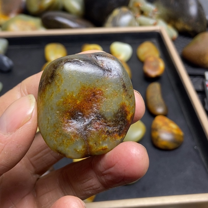 光***头和田玉（糖玉）未镶嵌珠宝奇石