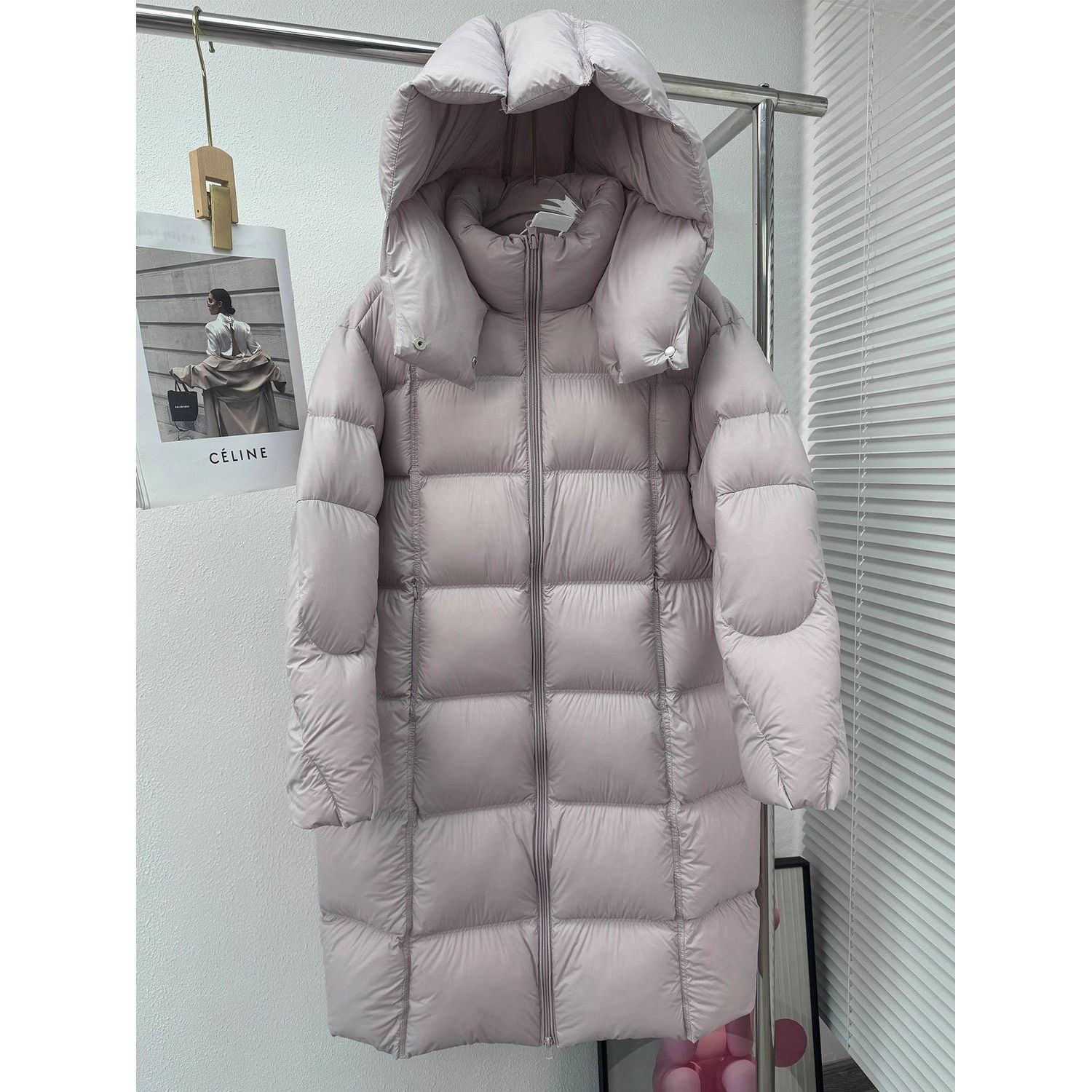 羽绒服女长款2025新款高端加厚90白鸭绒泡芙连帽宽松过膝保暖外套