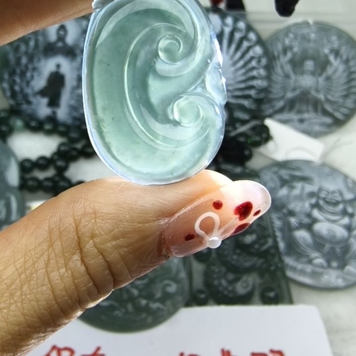 翡翠吊坠(不含链)未镶嵌