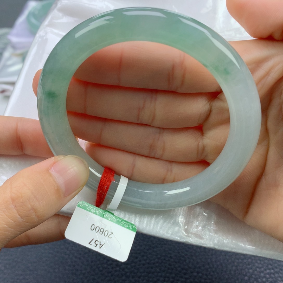 翡翠手镯未镶嵌57.3圆