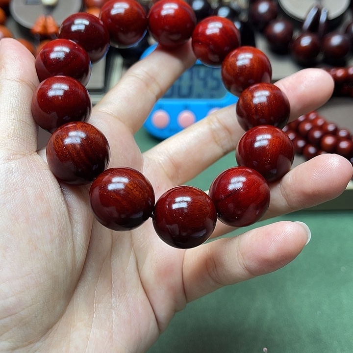 海***翁木小叶紫檀手工艺