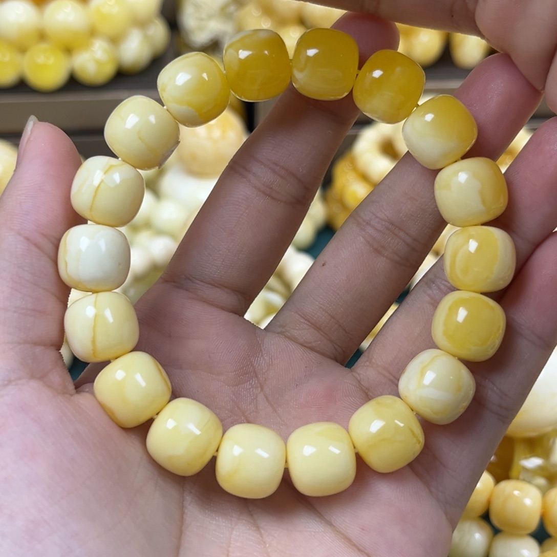 手链琥珀未镶嵌同料12.2×11.5mm