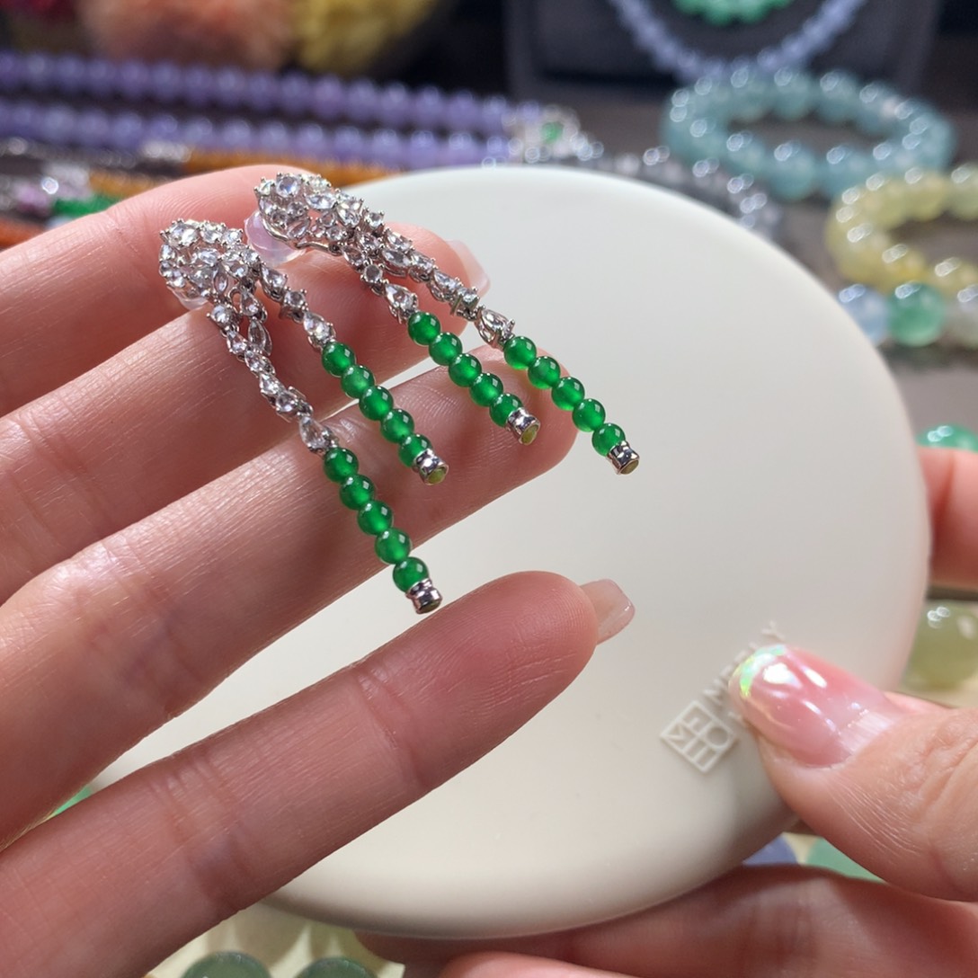 翡翠手链未镶嵌玻璃阳绿耳饰