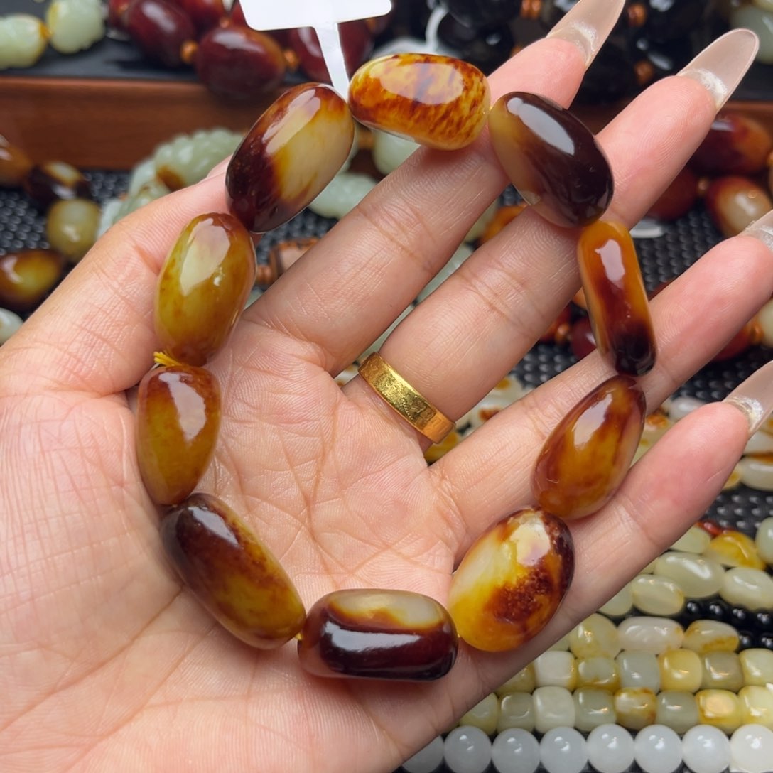 愉***标手链未镶嵌和田玉（糖玉）