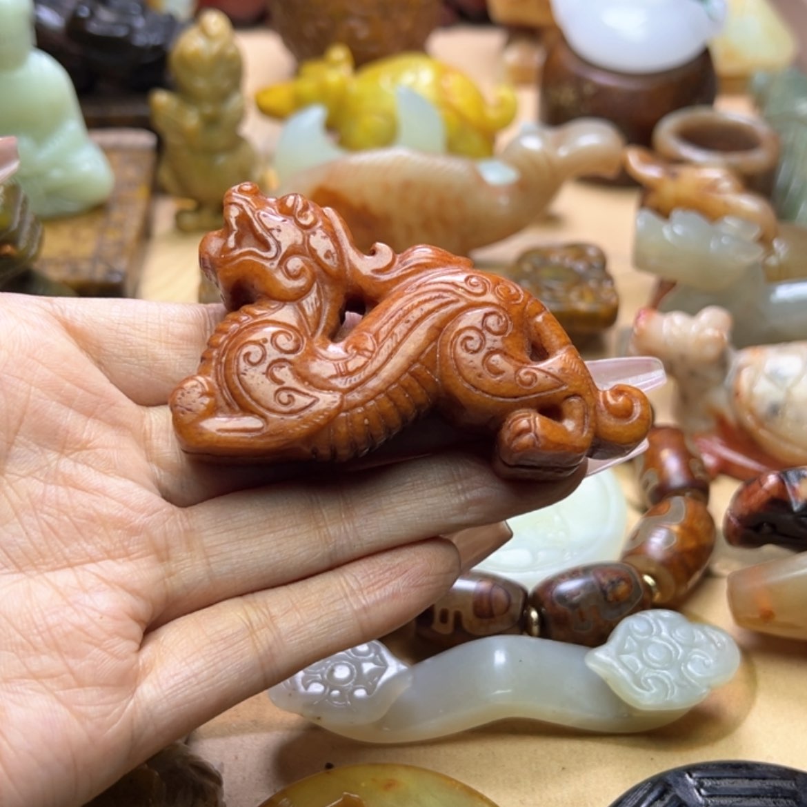 【闪购商品】蛇纹石玉颈饰未镶嵌