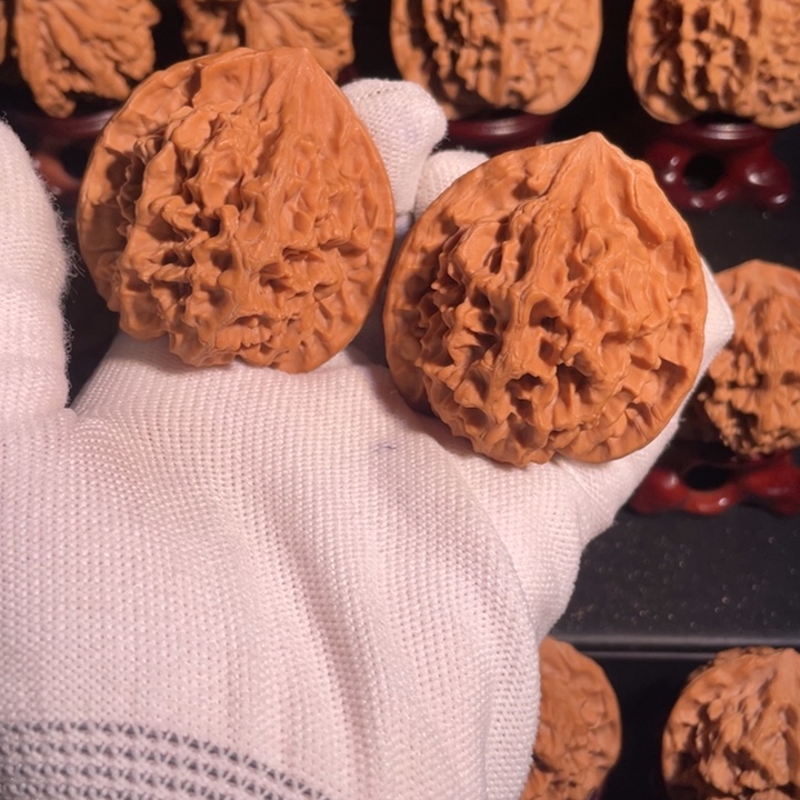 文玩核桃吊坠48官帽67克