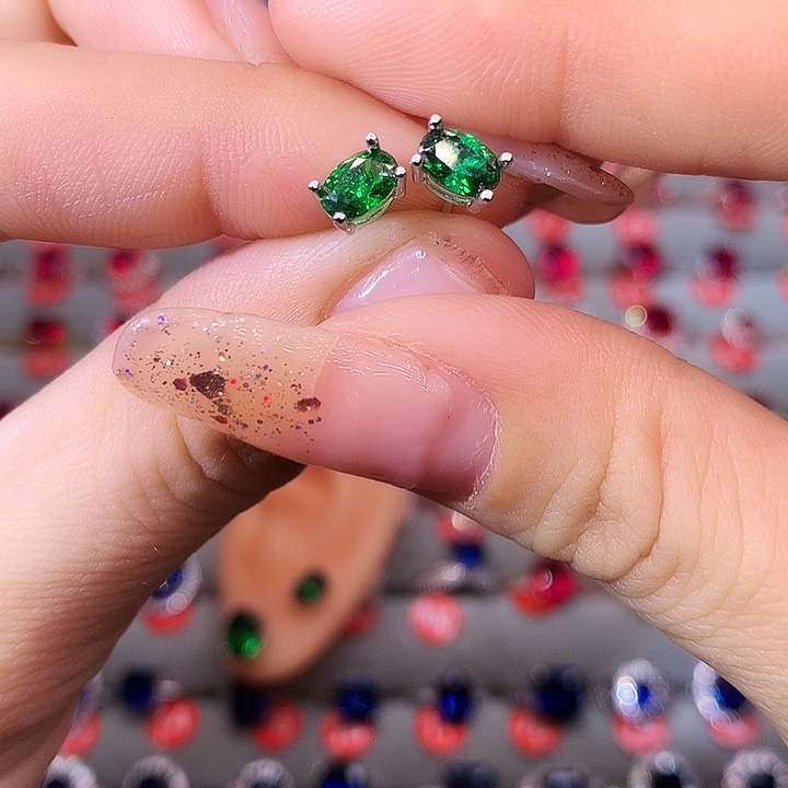 透辉石耳钉银S925镶嵌