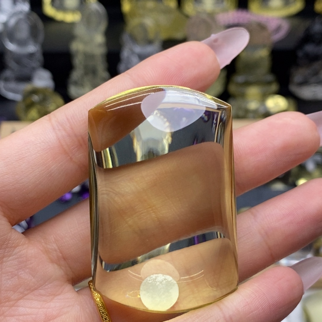 侯***哥颈饰未镶嵌水晶黄水无事牌