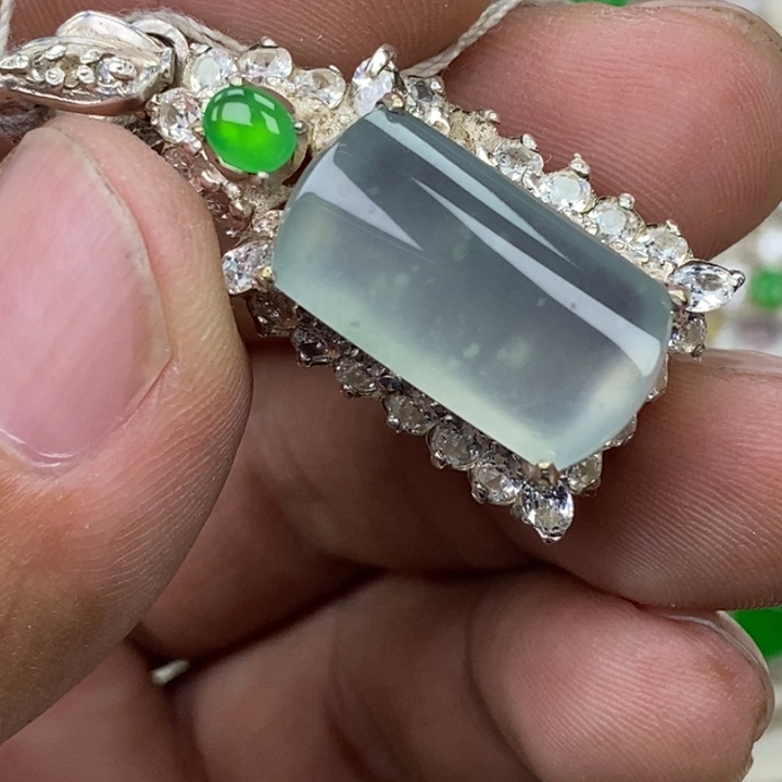 定制翡翠未镶嵌天然缅甸翡翠A货