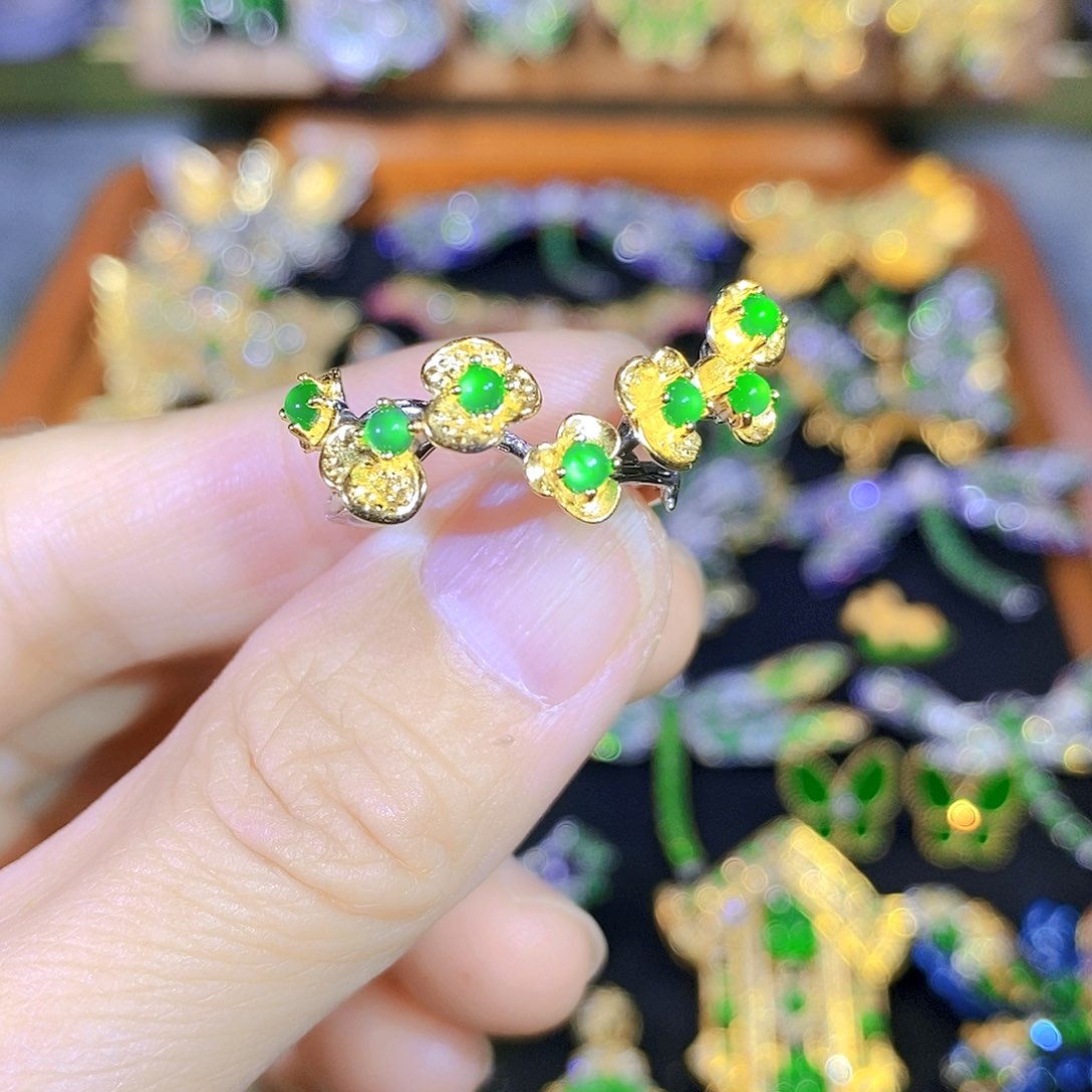 颈饰银S925镶嵌翡翠