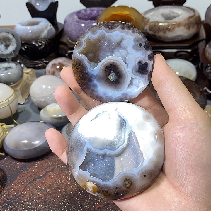 水晶未镶嵌摆件聚宝盆