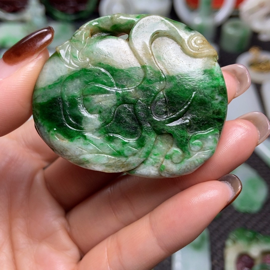 馨***奾翡翠未镶嵌挂件清