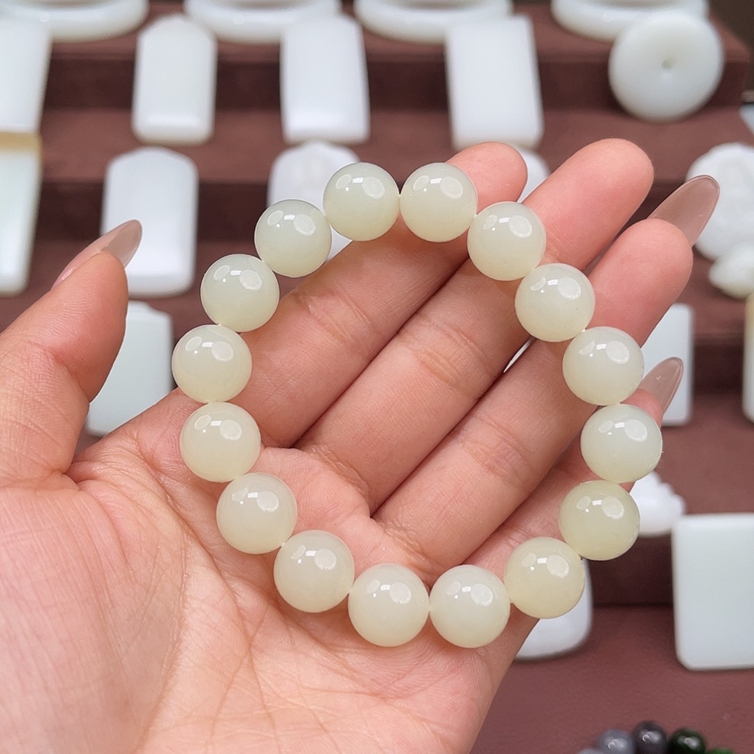 未镶嵌和田玉手串